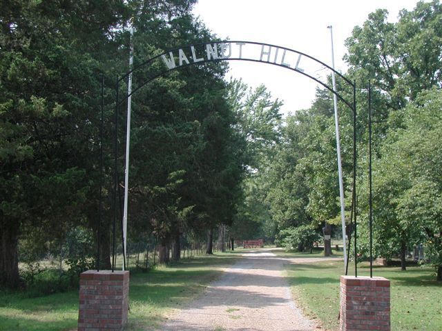 Ole Time Decoration Day in Walnut Hill Cemetery