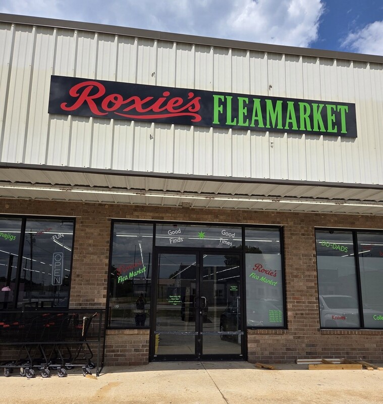 Roxie's Flea Market